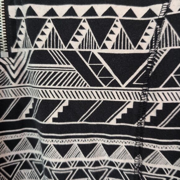 Pink by Victoria Secret Top Womens Size Large Black White Pullover Quarter Zip - Picture 5 of 6